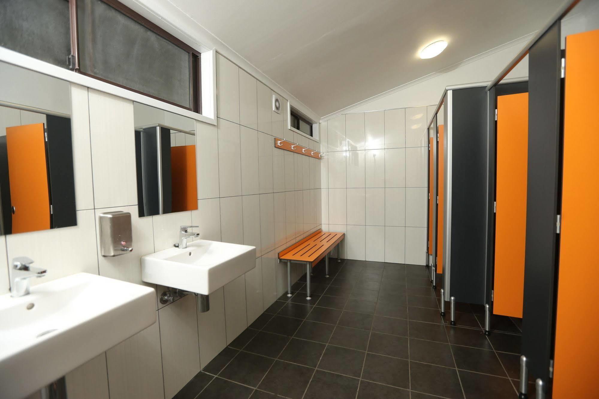 Hunter Valley Yha Hostel Cessnock Exterior photo